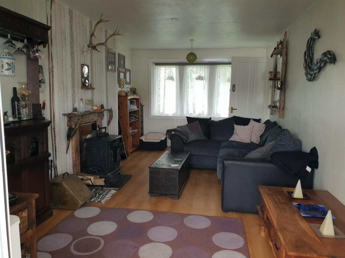 Quirky Lochside Home Inveraray Bagian luar foto